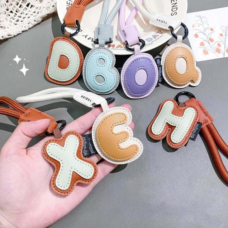 Portachiavi in Pelle PU con 26 - Monogram Keychain Leather recensione e prezzo