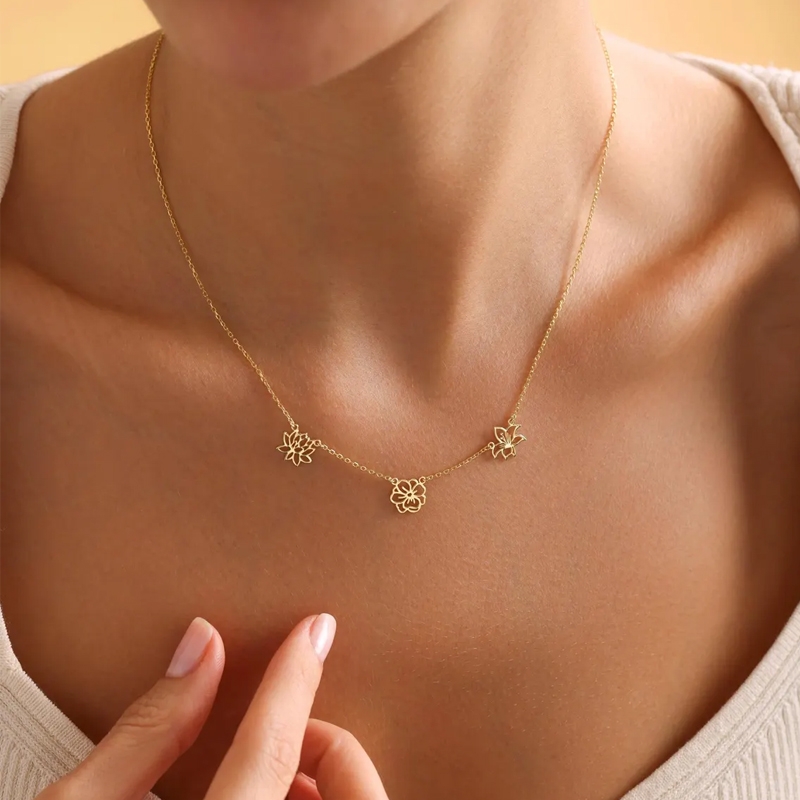 Collana personalizzata con fio - Birth Flower Necklace recensione e prezzo