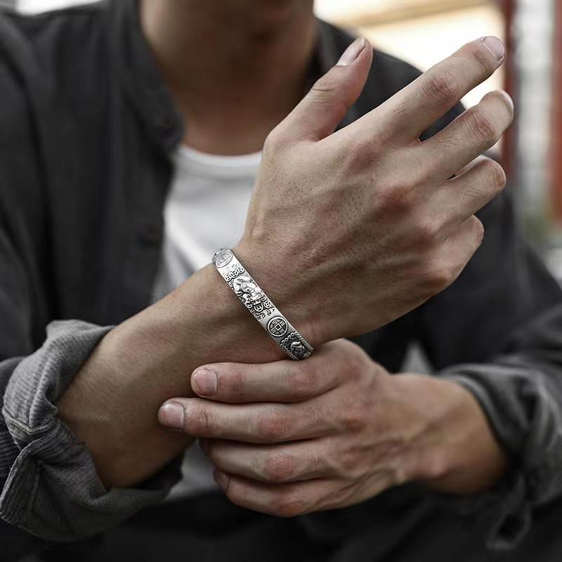 Classico retrò mitologia cines - Coordinates Bracelet recensione e prezzo